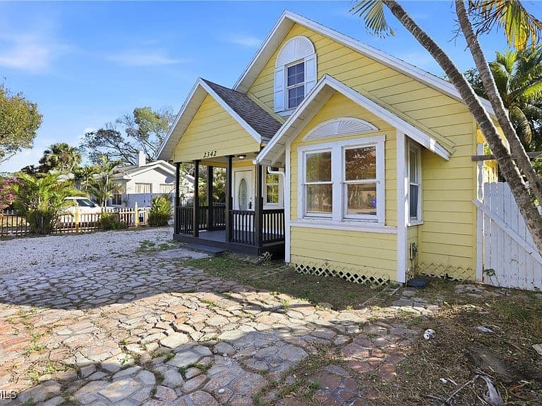 Listing photo 4