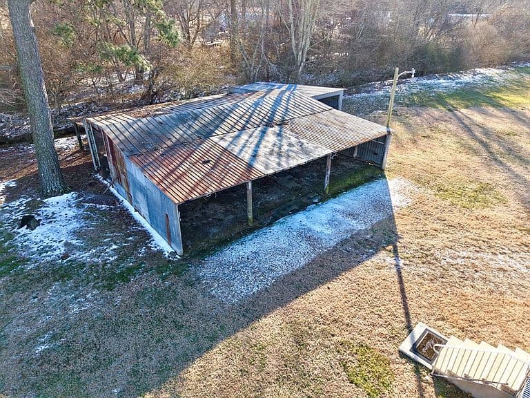 Listing photo 5