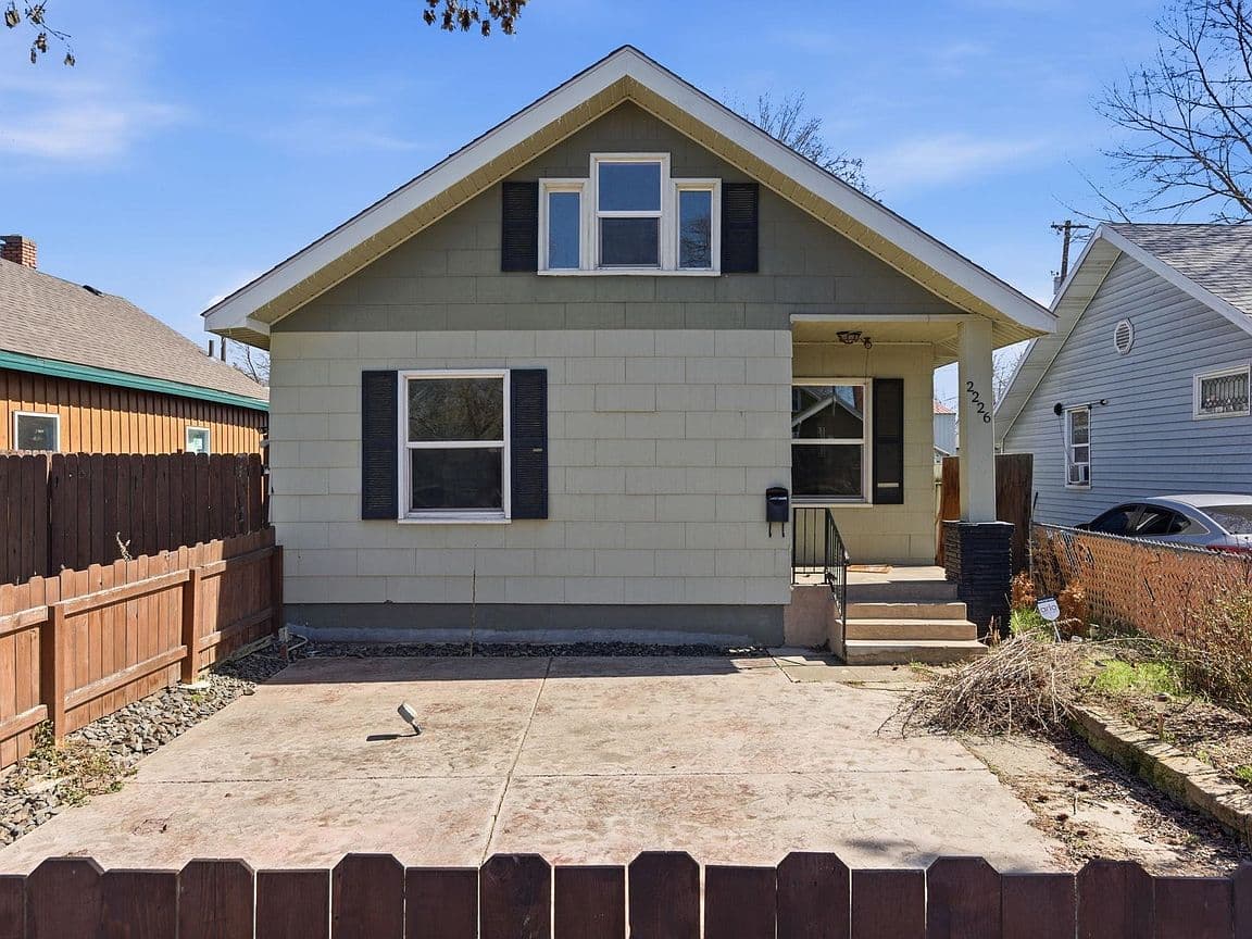 Primary listing photo