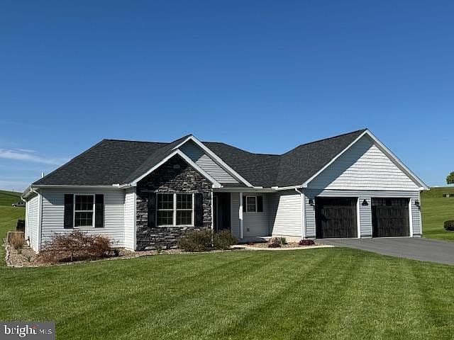 Listing photo 3