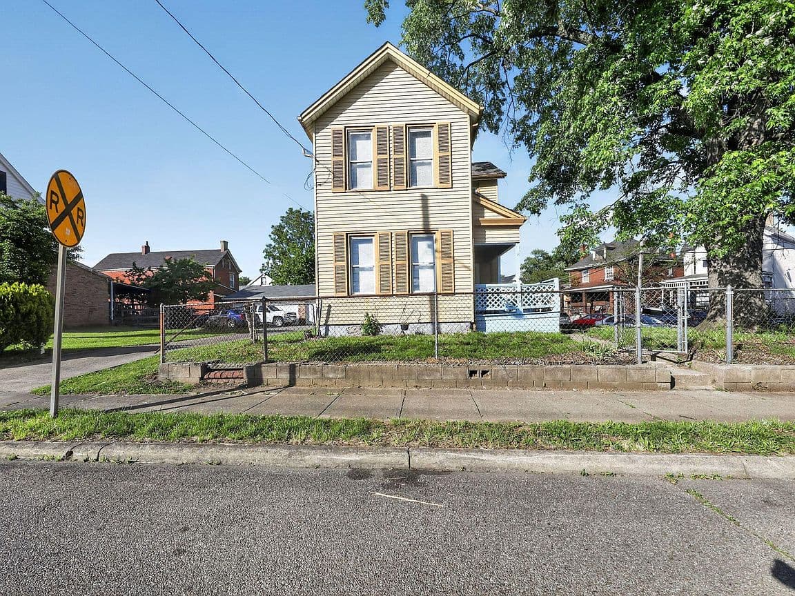 Primary listing photo