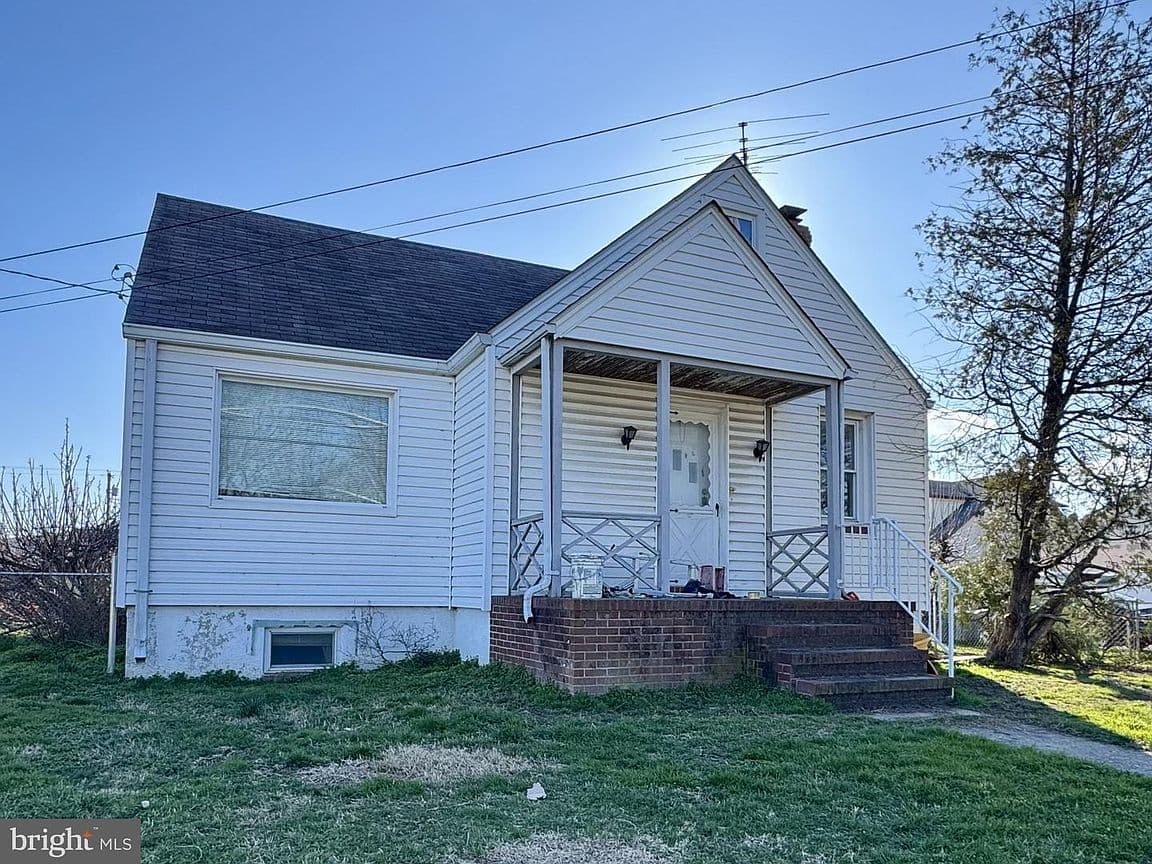 Primary listing photo