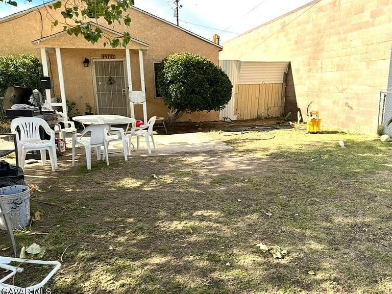 Listing photo 3