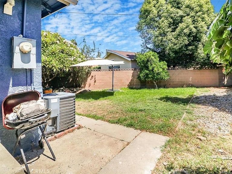 Listing photo 5