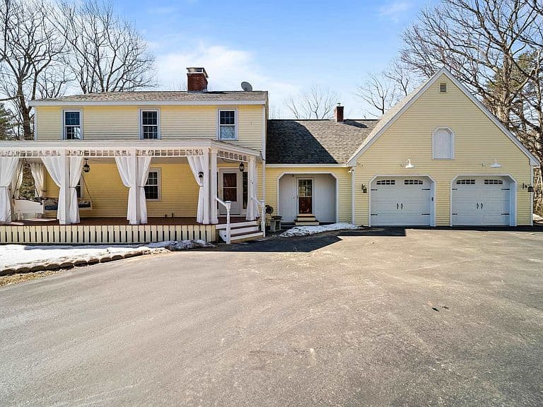 Listing photo 4