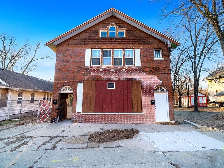 Listing photo 4