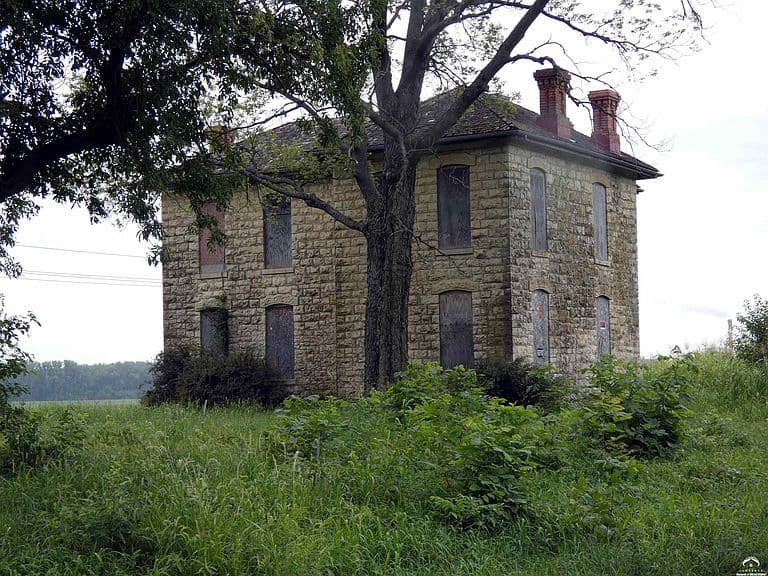 Listing photo 4