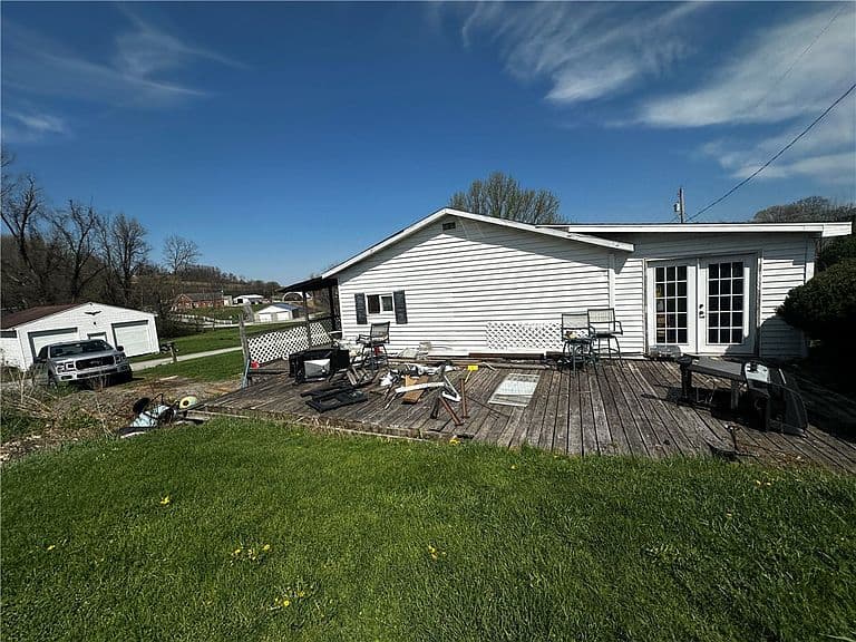 Listing photo 5
