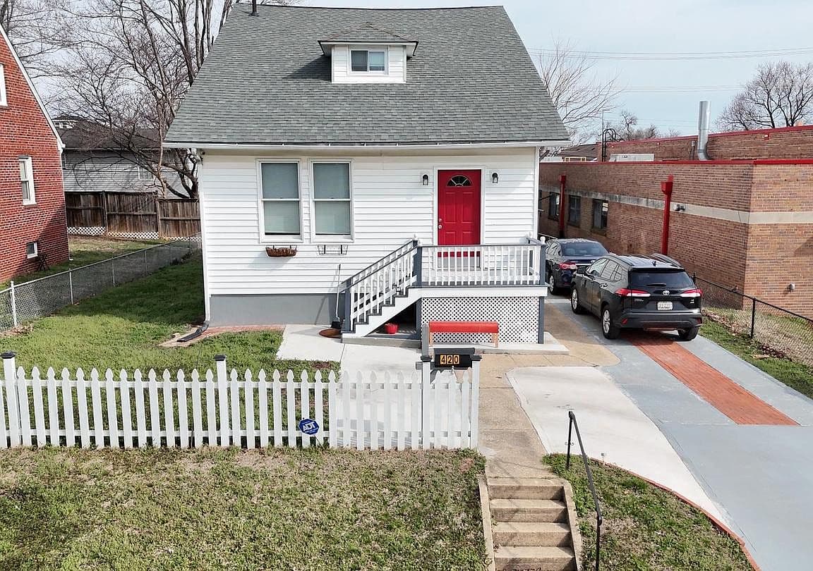 Primary listing photo