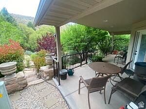 Listing photo