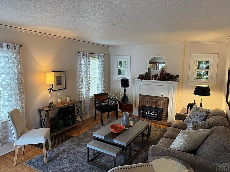 Listing photo 4