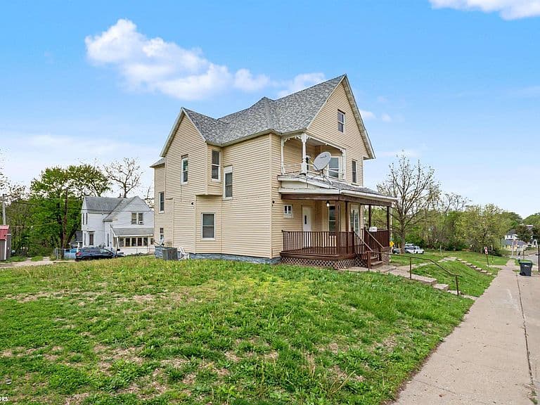 Listing photo 4