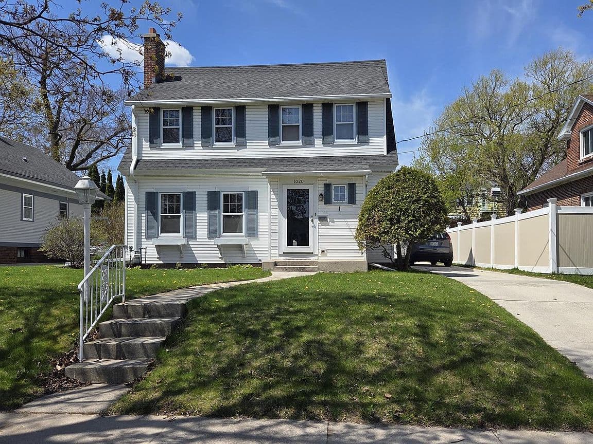 Primary listing photo
