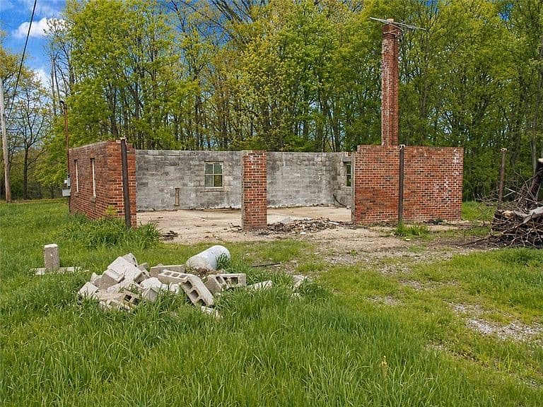 Listing photo 4