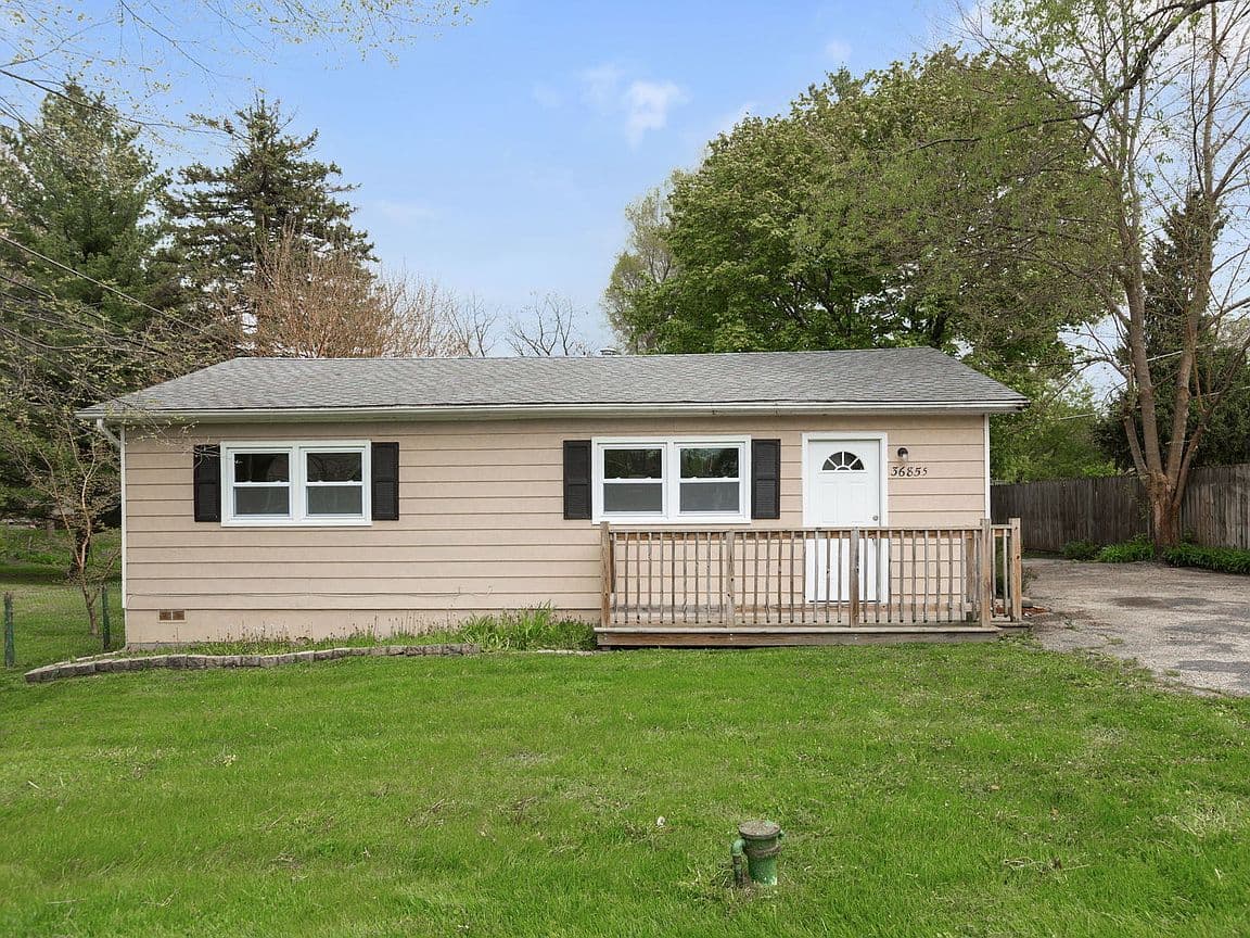 Primary listing photo