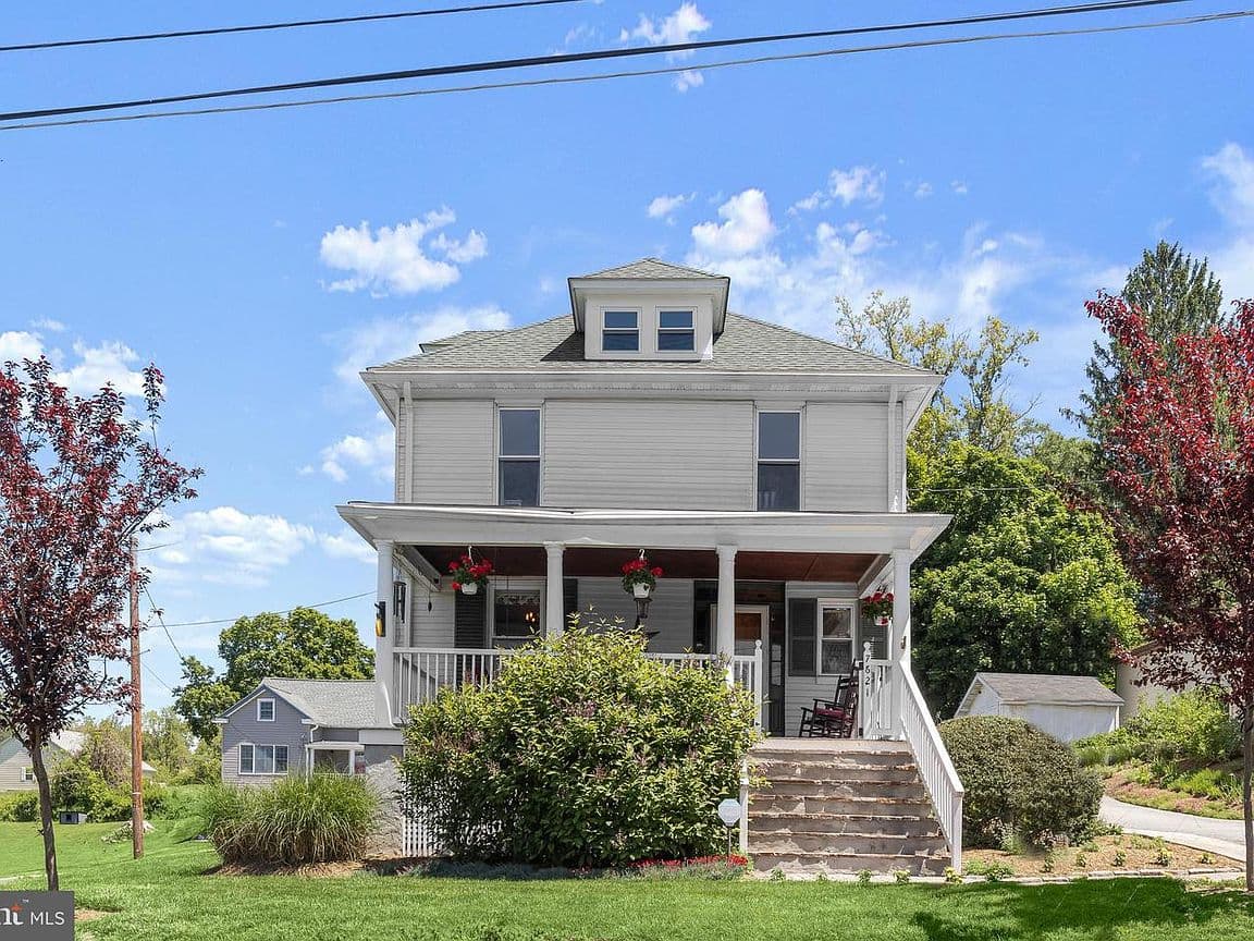 Primary listing photo