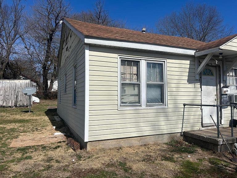 Listing photo 4