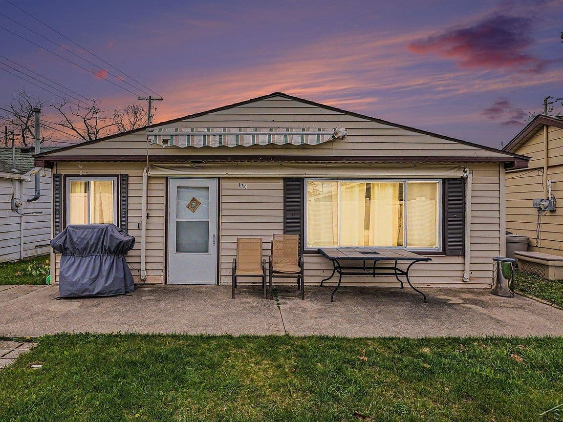 Primary listing photo