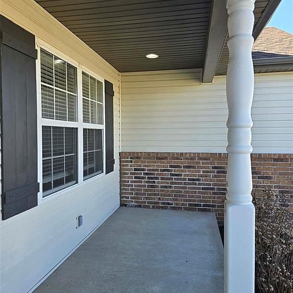 Listing photo 4