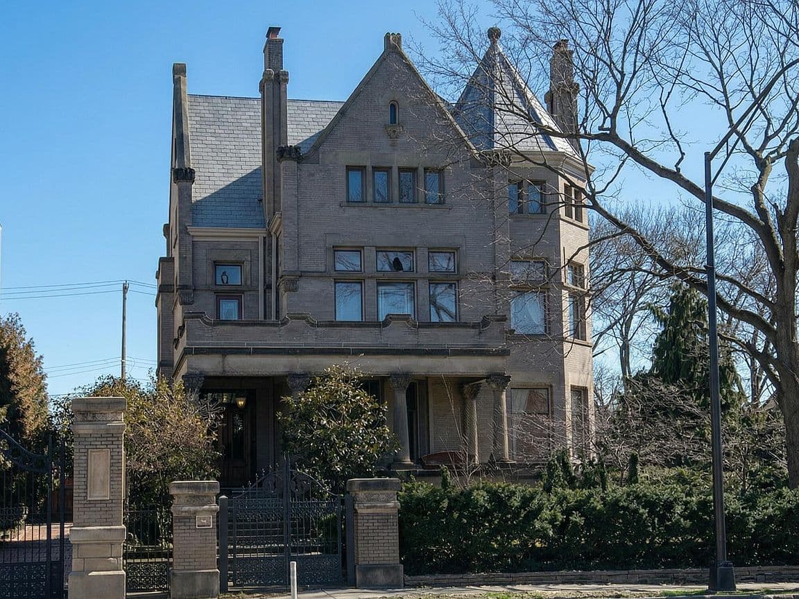 Primary listing photo