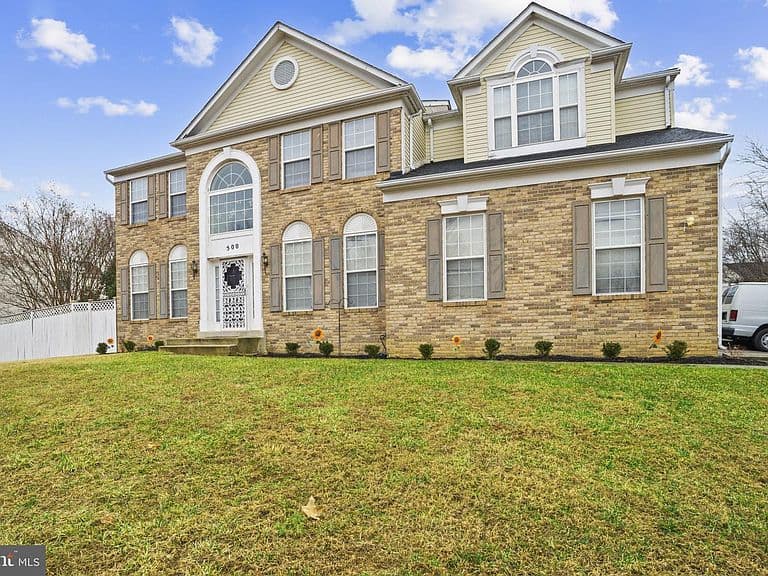 Listing photo 3