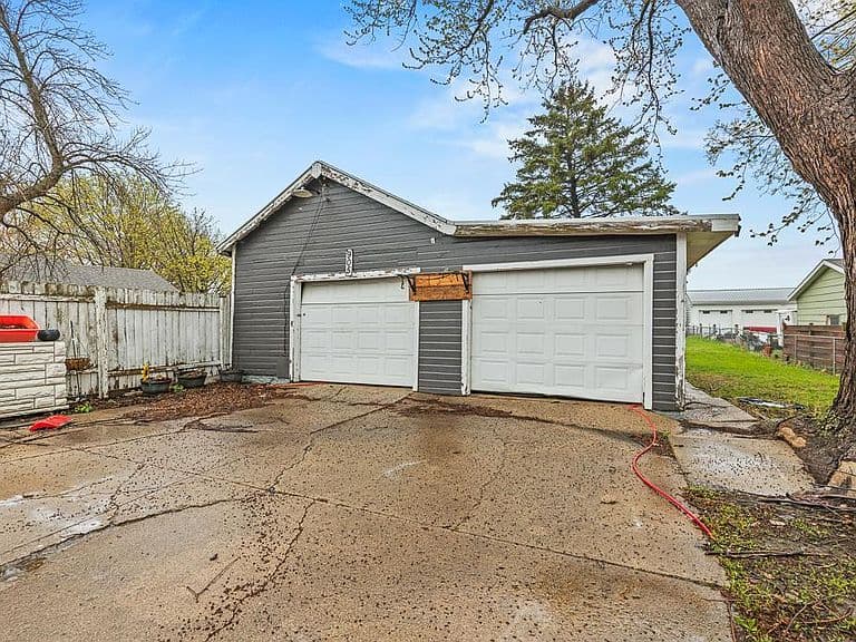 Listing photo 4