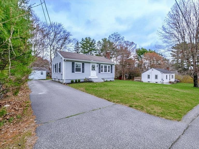 Listing photo 2