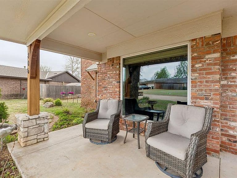 Listing photo 4