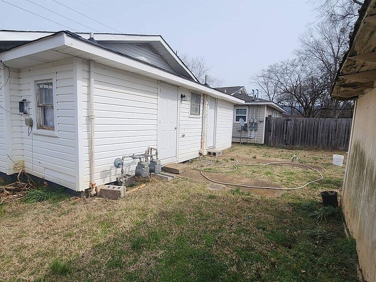 Listing photo 4