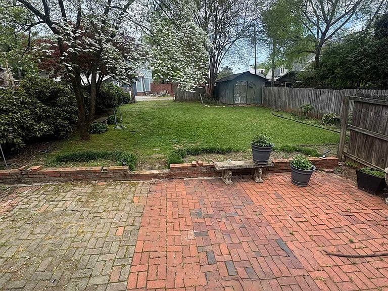 Listing photo 5