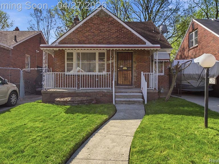 Listing photo 2