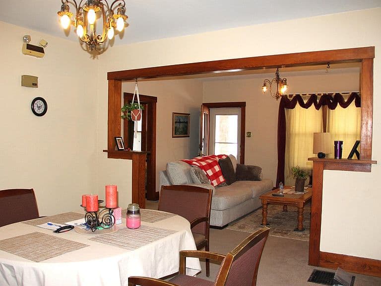 Listing photo 3
