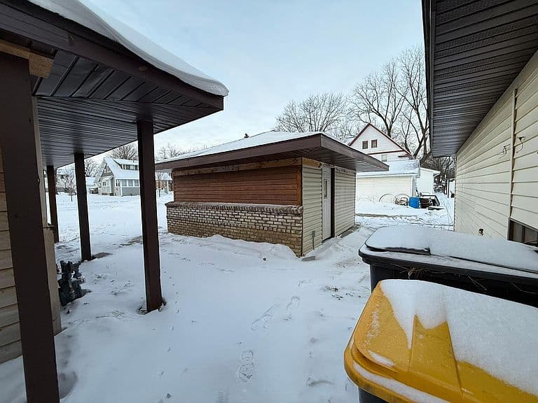 Listing photo 4