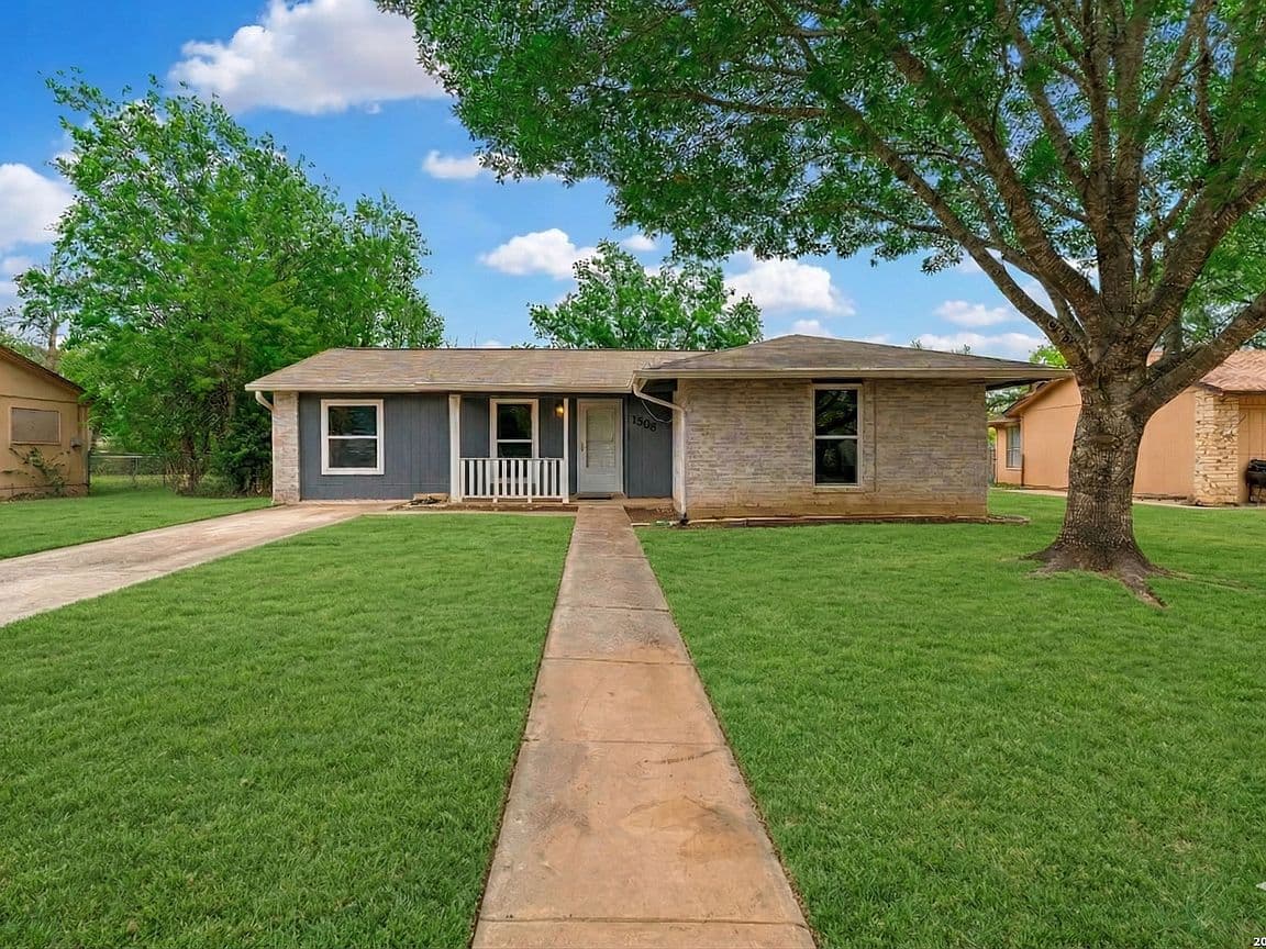 Primary listing photo