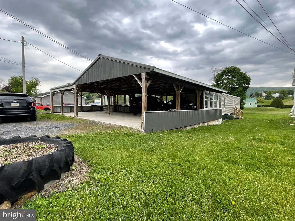 Primary listing photo