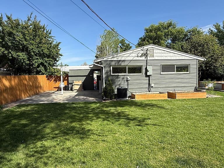 Listing photo 4
