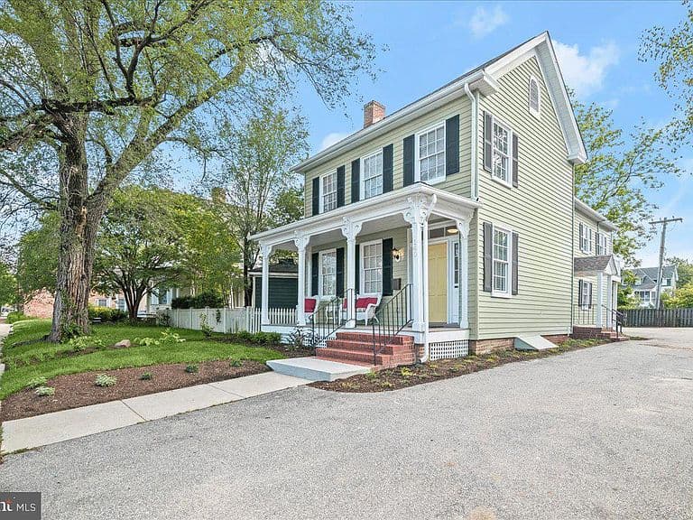 Listing photo 4