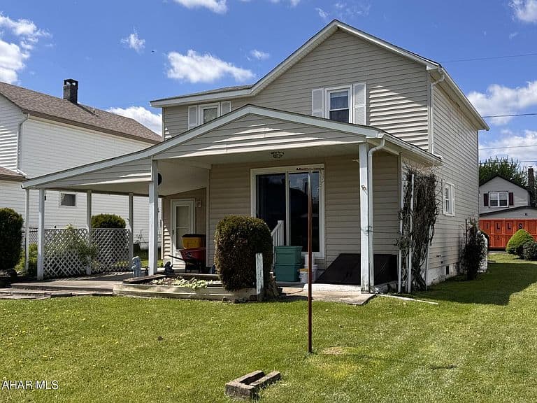 Listing photo 3