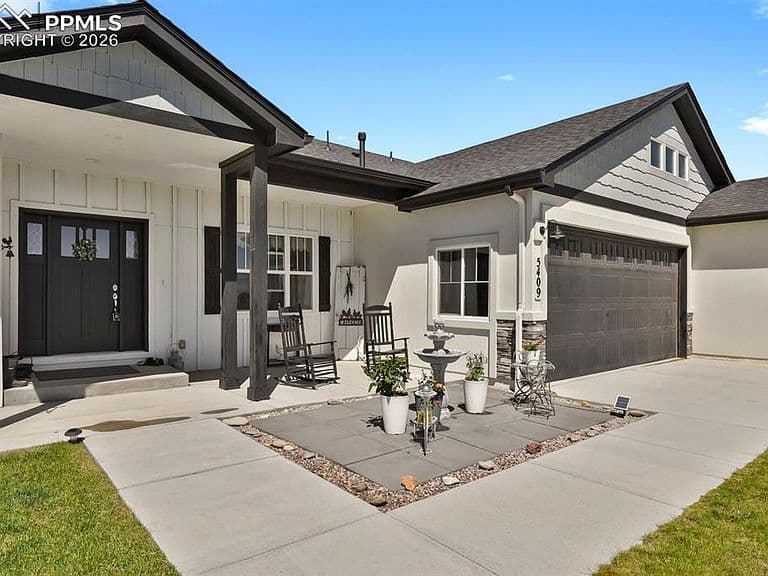 Listing photo 5
