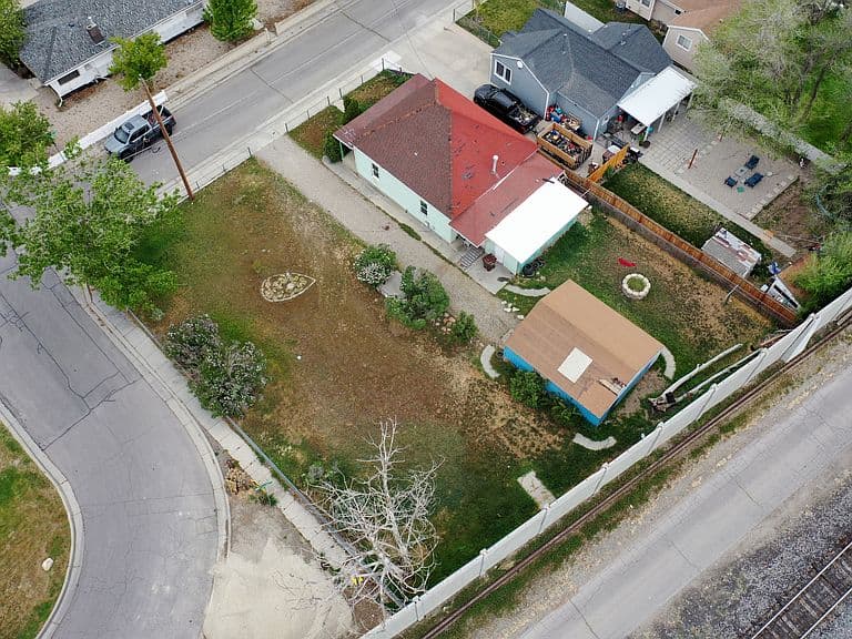 Listing photo 3