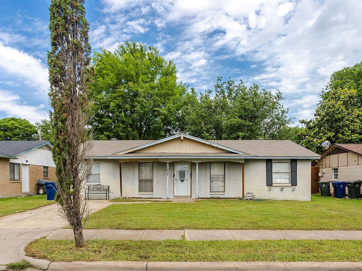 Primary listing photo