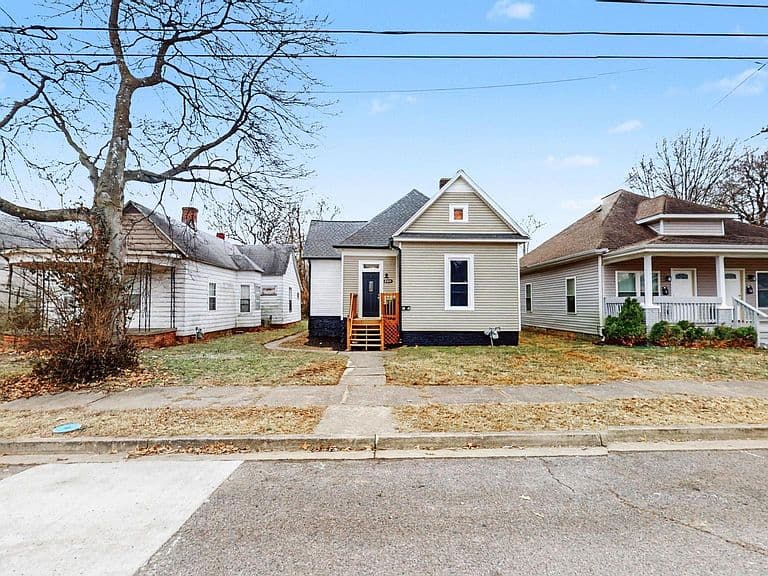 Listing photo 3