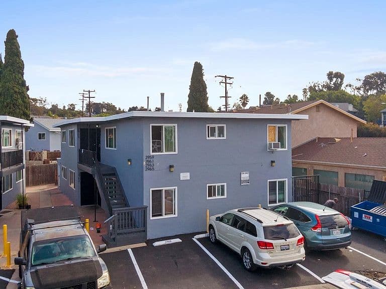 Listing photo 4