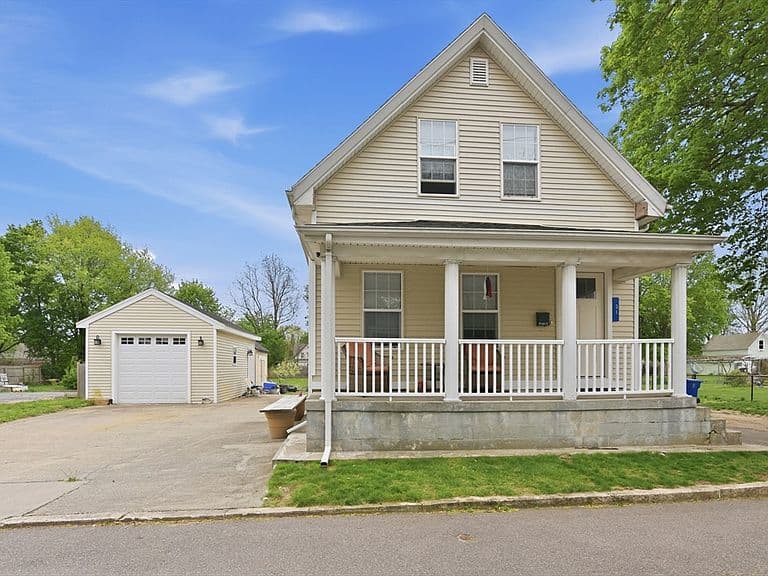 Listing photo 4