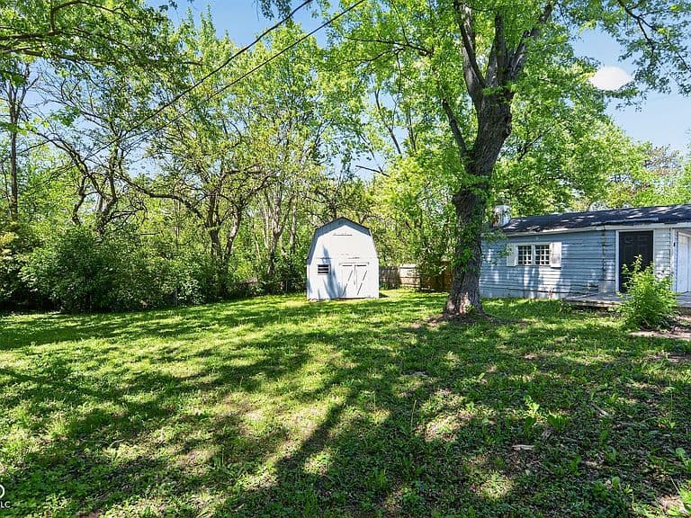 Listing photo 5