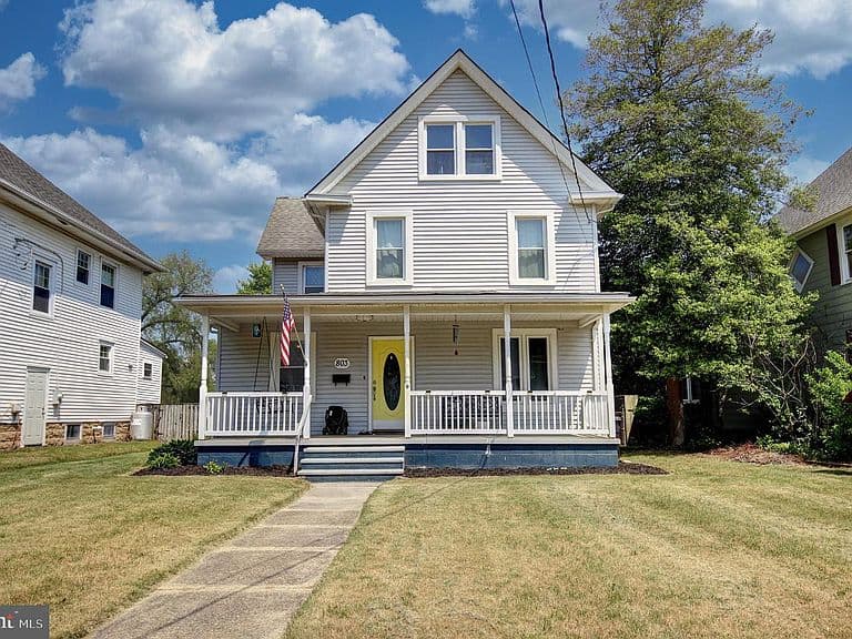 Listing photo 2