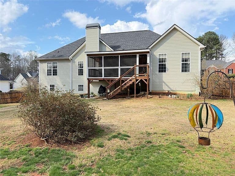 Listing photo 2