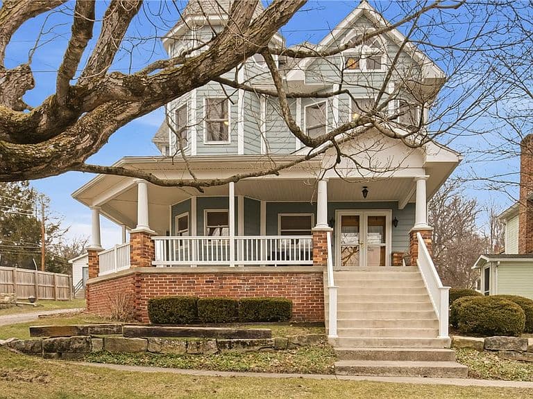 Listing photo 3