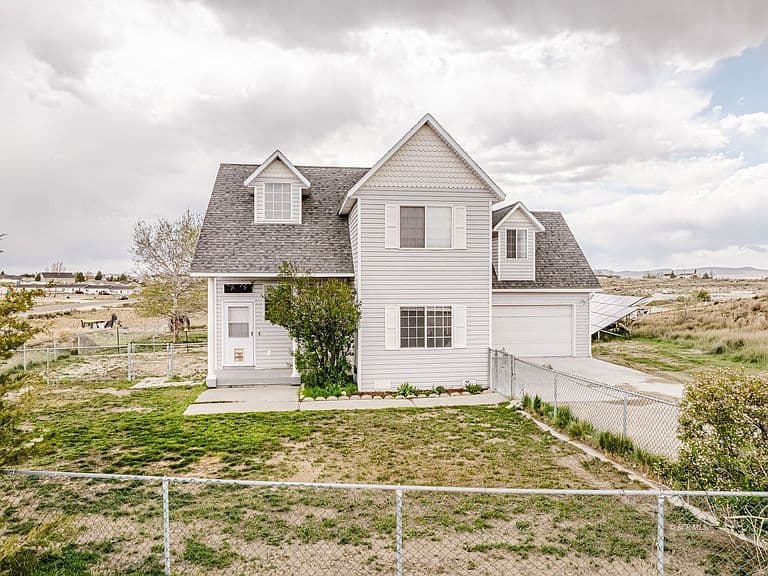 Listing photo