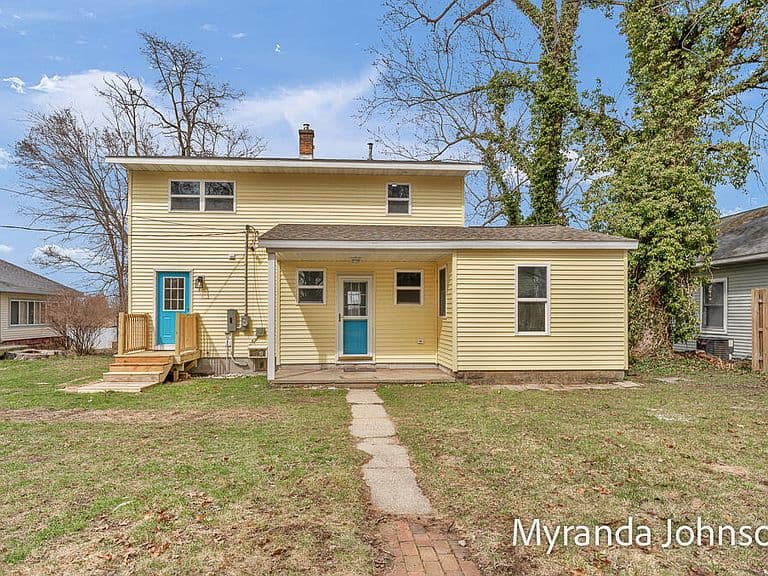Listing photo 3